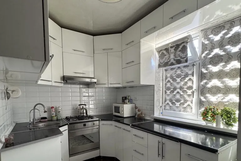 В продаже 3-комн. квартира, 75 м²