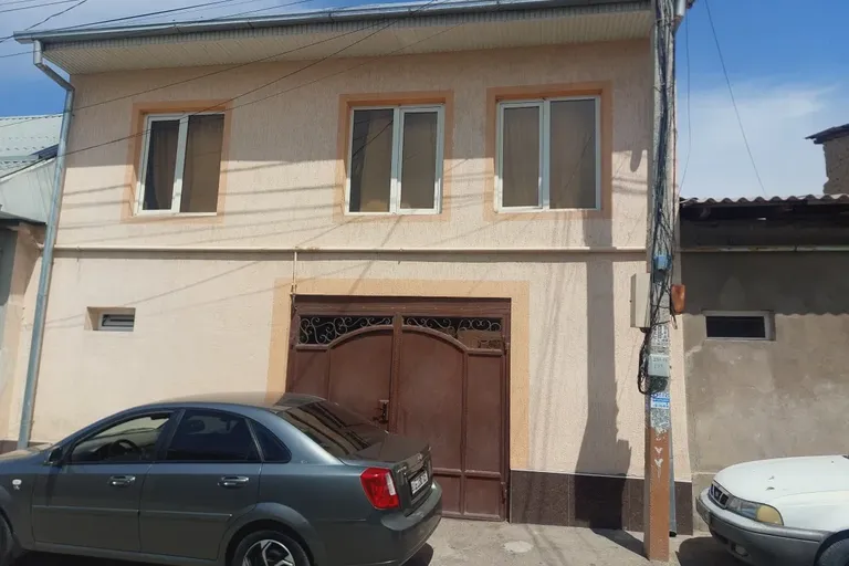 В продаже дом, 270 м², 1 этаж, 2,7 сот.