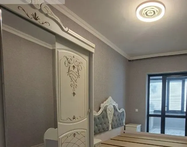 Сотувда 2 хонали квартира, 68 м²