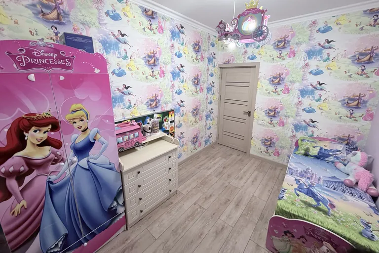 Сотувда 4 хонали квартира, 81.82 м²