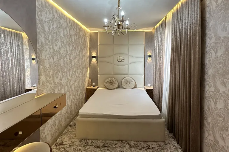 Сотувда уй, 450 м², 2 қаватли, 6 сот.
