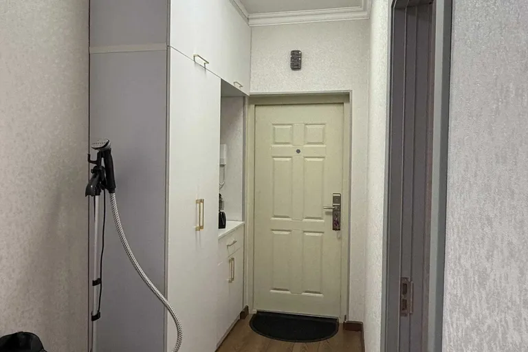 Сотувда 2 хонали квартира, 54 м²