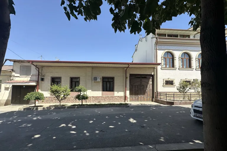В продаже дом, 450 м², 1 этаж, 2 сот.