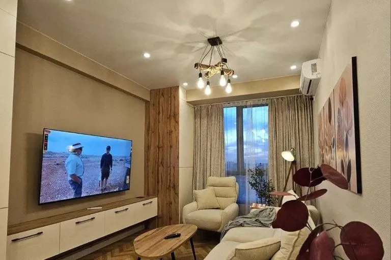 В продаже 2-комн. квартира, 57 м²