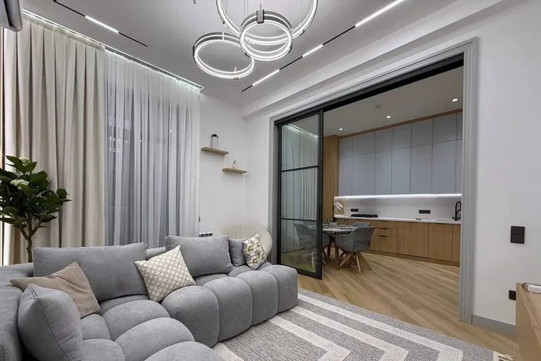 Сотувда 4 хонали квартира, 105 м²