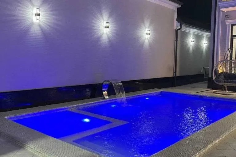 Сотувда уй, 400 м², 3 қаватли, 5 сот.