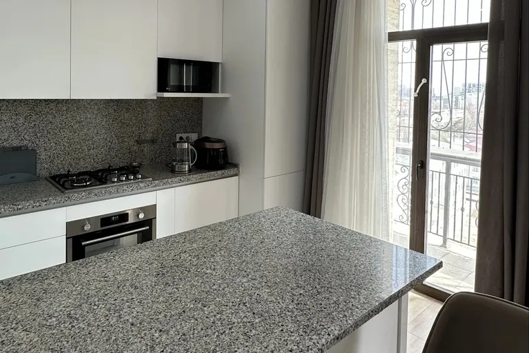 В продаже 3-комн. квартира, 104 м²