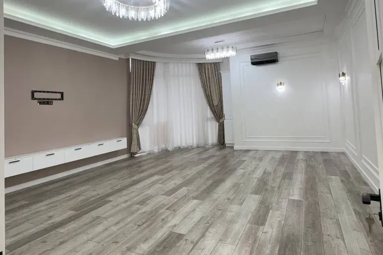 В продаже 3-комн. квартира, 120 м²