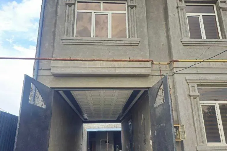 Сотувда уй, 200 м², 2 қаватли, 3 сот.