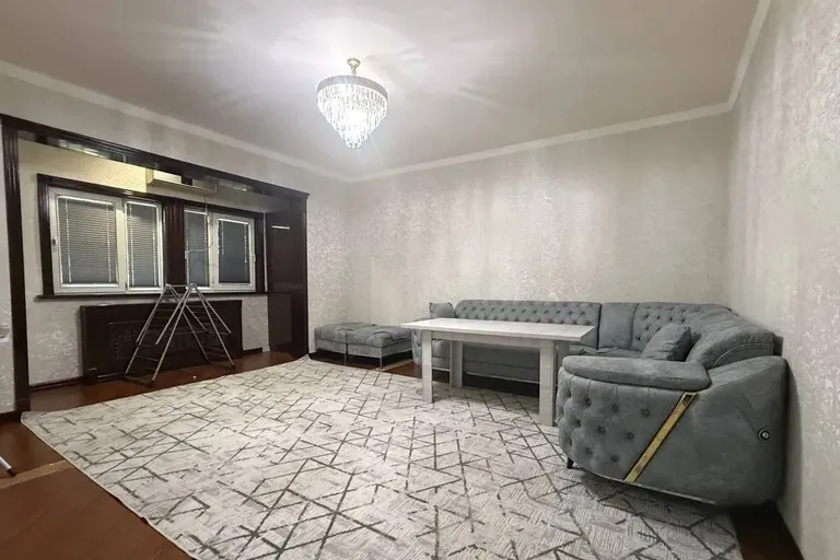В продаже 2-комн. квартира, 58 м²