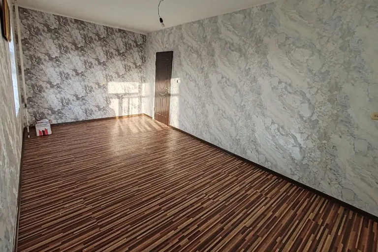 Сотувда 1 хонали квартира, 49 м²