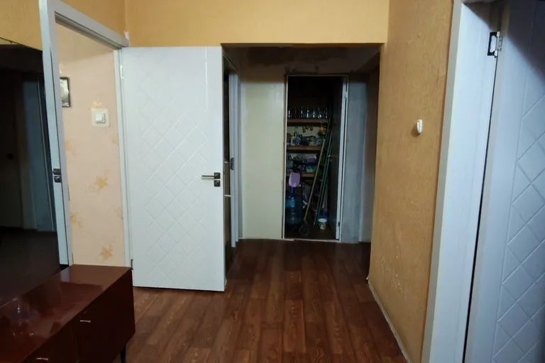 Сотувда 3 хонали квартира, 78 м²