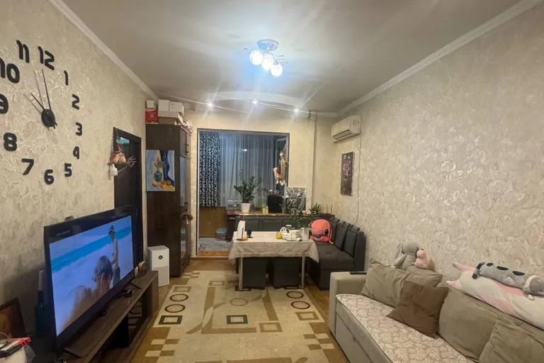 Сотувда 2 хонали квартира, 54 м²