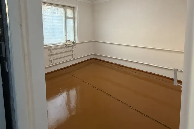 Сотувда 3 хонали квартира, 59 м²
