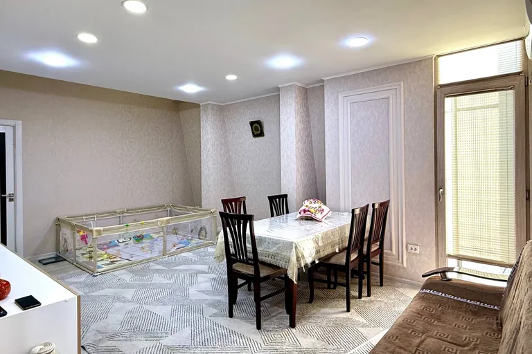 В продаже 4-комн. квартира, 114 м²