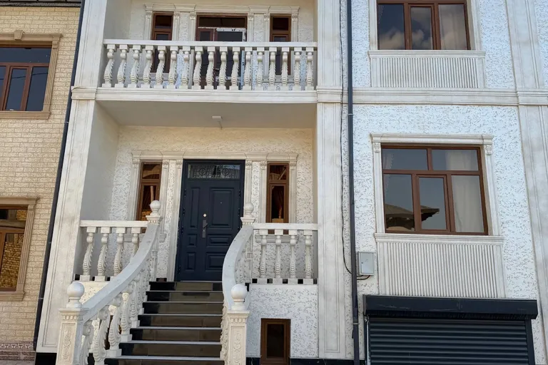 В продаже дом, 180 м², 3 этажа, 1,9 сот.