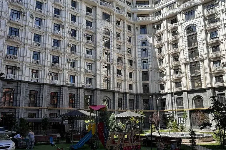 В продаже 3-комн. квартира, 100 м²