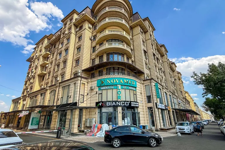 Сотувда 4 хонали квартира, 160 м²