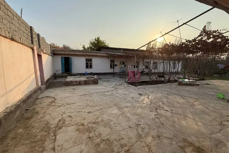 В продаже дом, 191 м², 1 этаж, 8 сот.