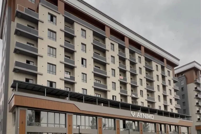 Сотувда 2 хонали квартира, 70 м²