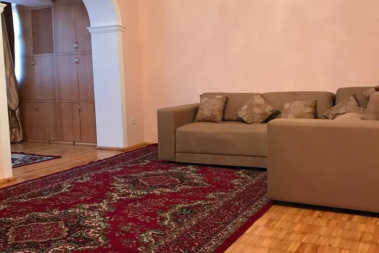 В продаже 4-комн. квартира, 130 м²
