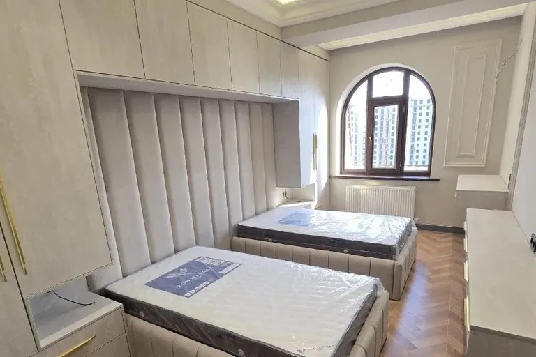 В продаже 4-комн. квартира, 150 м²
