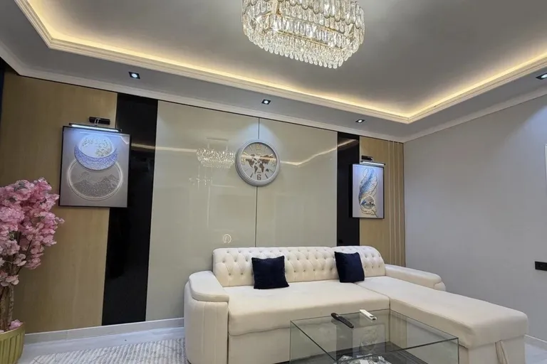 Сотувда 2 хонали квартира, 50 м²