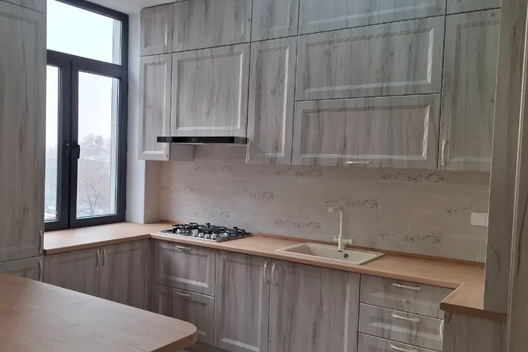 В продаже 4-комн. квартира, 92 м²