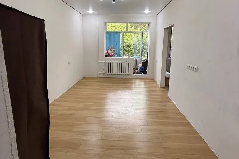 Сотувда 2 хонали квартира, 51 м²