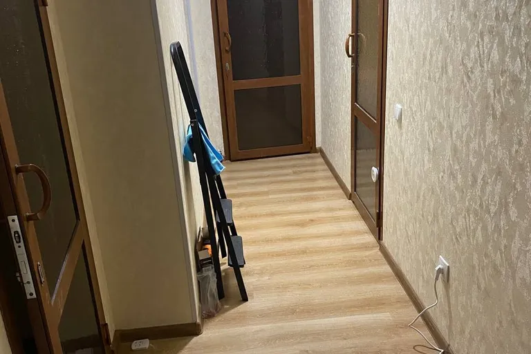 Сотувда 2 хонали квартира, 50 м²