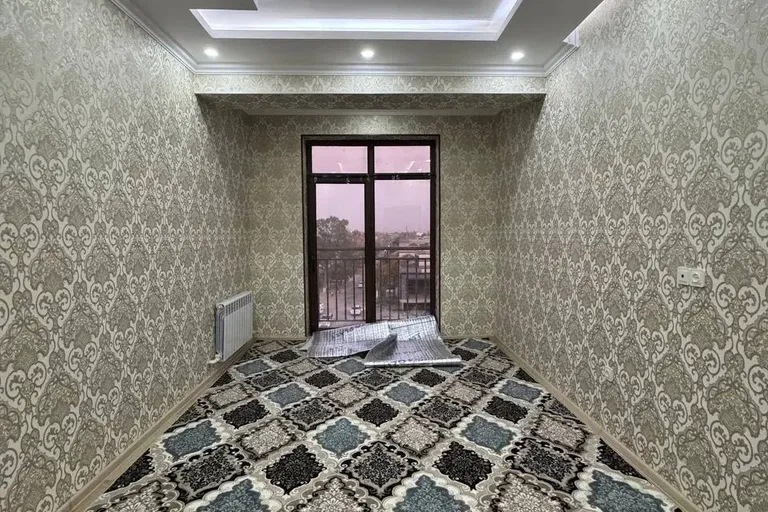 Сотувда 2 хонали квартира, 82 м²