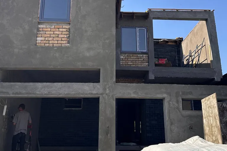 Сотувда уй, 320 м², 3 қаватли, 15 сот.