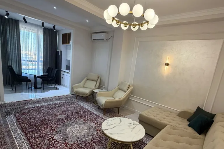 В продаже 2-комн. квартира, 58 м²