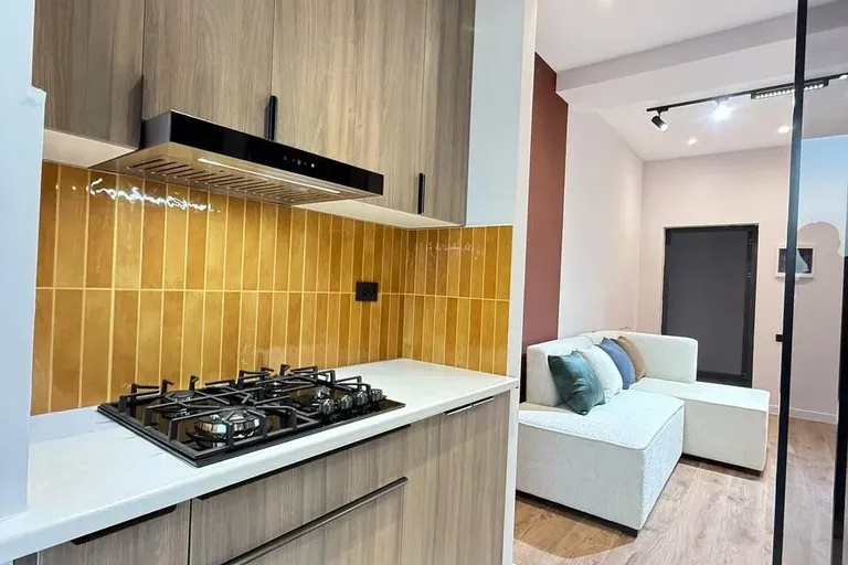 Сотувда 2 хонали квартира, 44 м²
