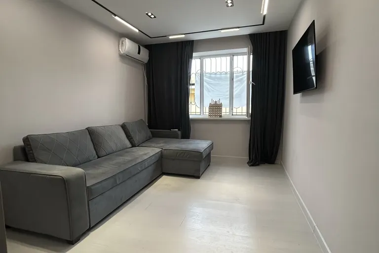 Сотувда 1 хонали квартира, 28 м²