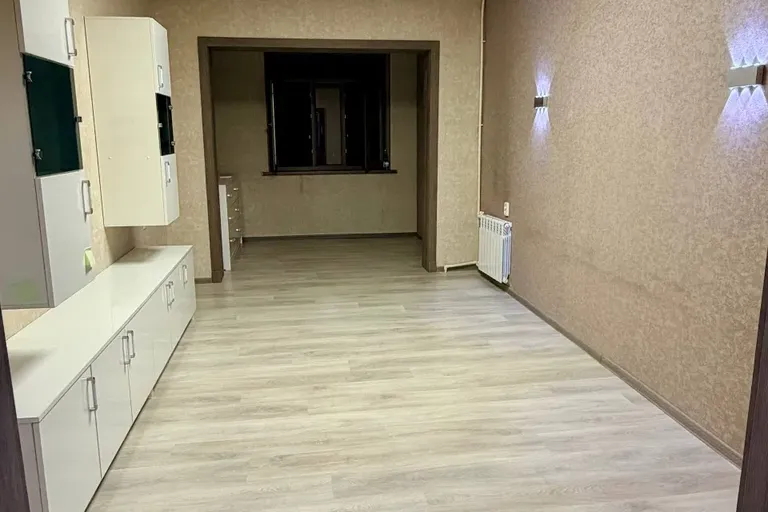 В продаже 3-комн. квартира, 77 м²