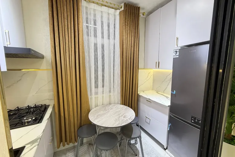 В продаже 3-комн. квартира, 48 м²