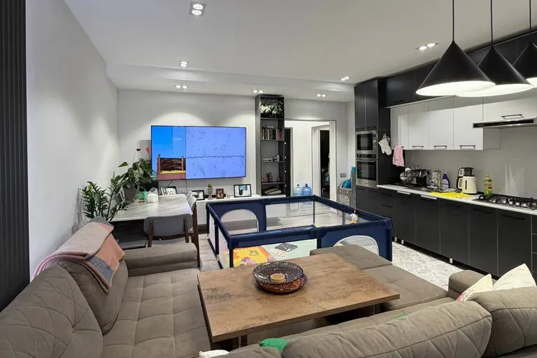 В продаже 3-комн. квартира, 64 м²