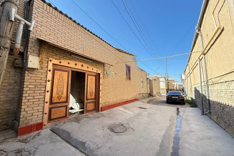 В продаже дом, 300 м², 1 этаж, 3 сот.