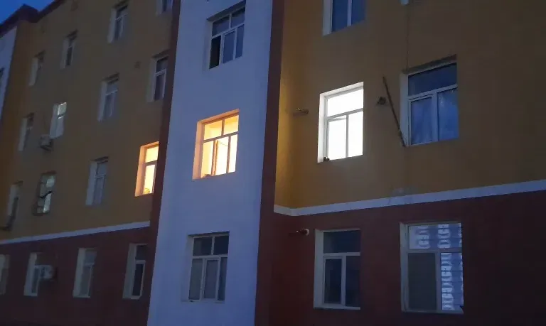 Сотувда 2 хонали квартира, 55 м²