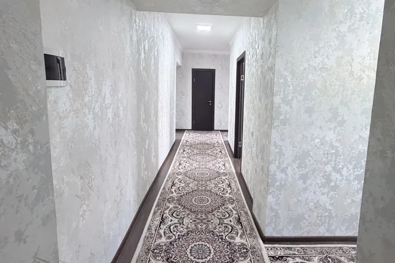 Сотувда 3 хонали квартира, 76 м²