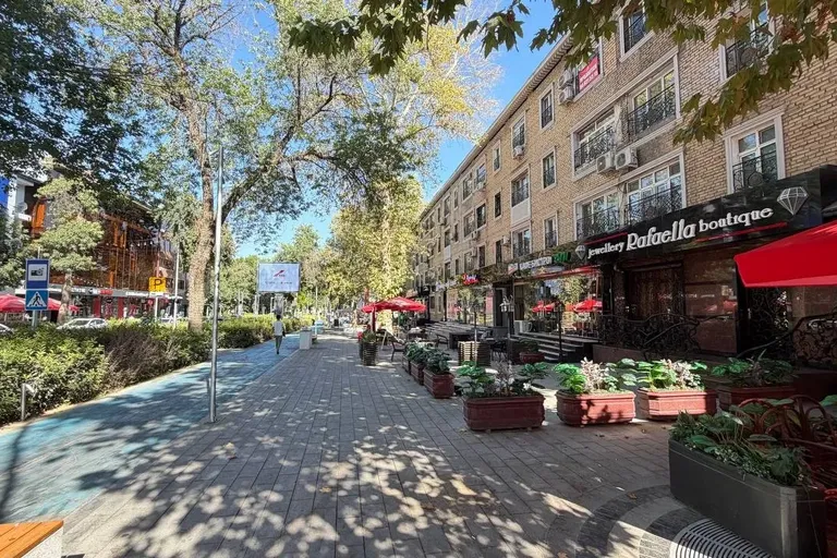 Сотувда 3 хонали квартира, 75 м²
