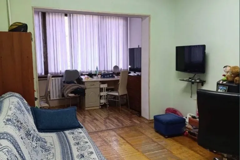 Сотувда 2 хонали квартира, 67 м²
