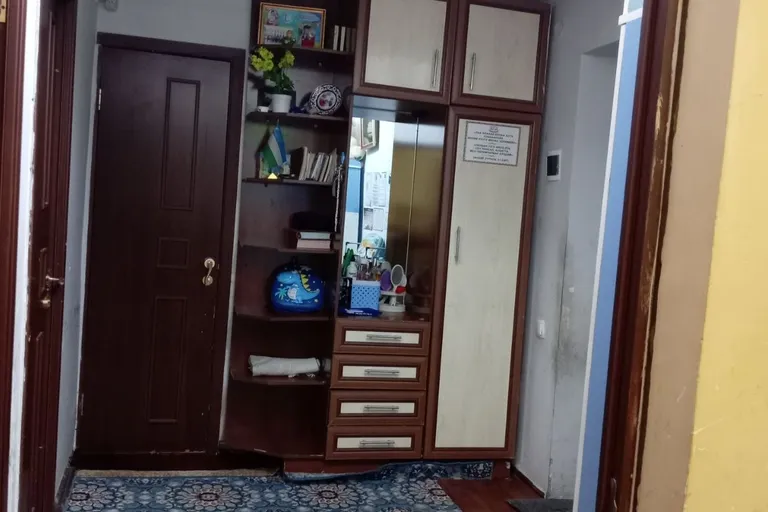 Сотувда 2 хонали квартира, 41 м²