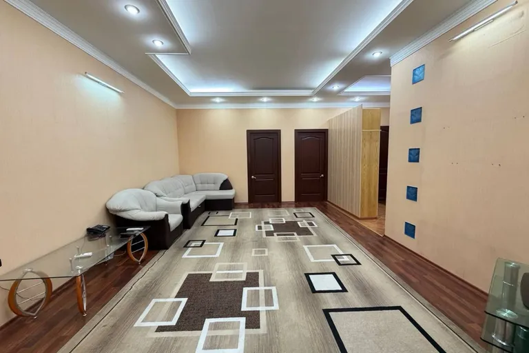 В продаже 3-комн. квартира, 74 м²