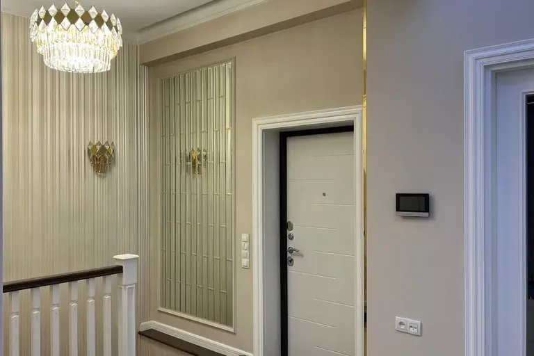 В продаже 6+-комн. квартира, 166 м²