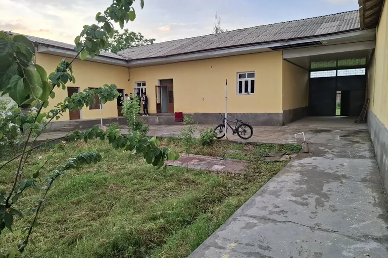Сотувда уй, 300 м², 1 қаватли, 6 сот.