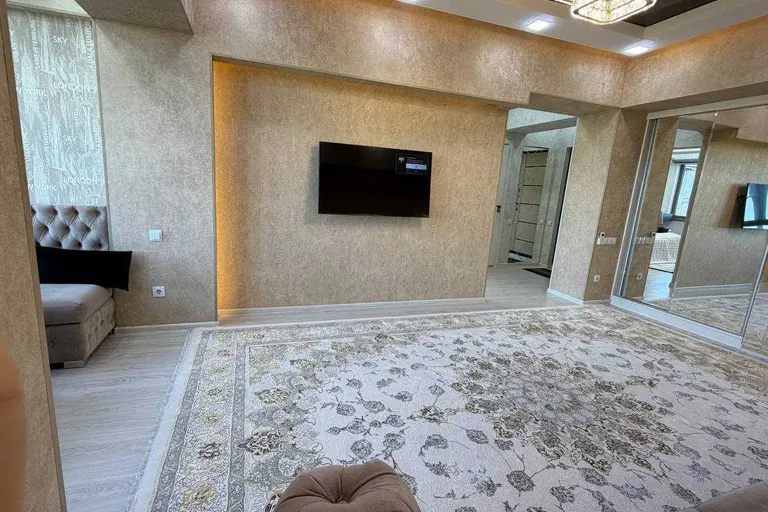В продаже 2-комн. квартира, 54 м²