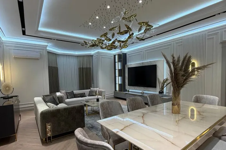 Сотувда 4 хонали квартира, 180 м²