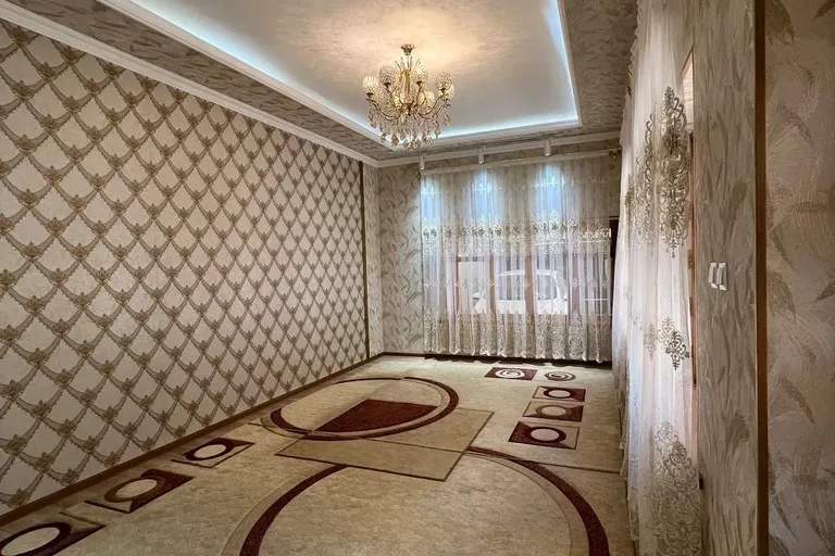Сотувда уй, 500 м², 1 қаватли, 7 сот.